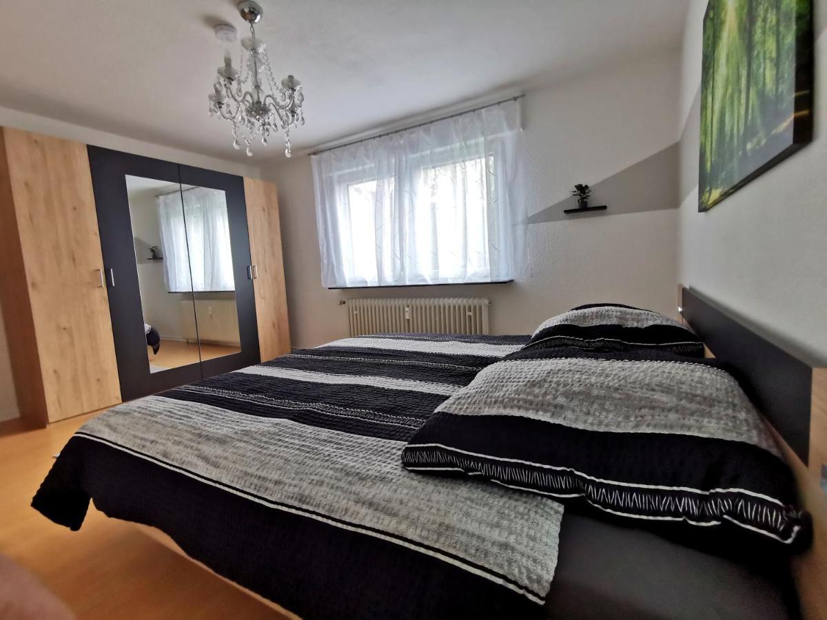 Apartment 3 Zimmer-apartment Mit Terrasse *