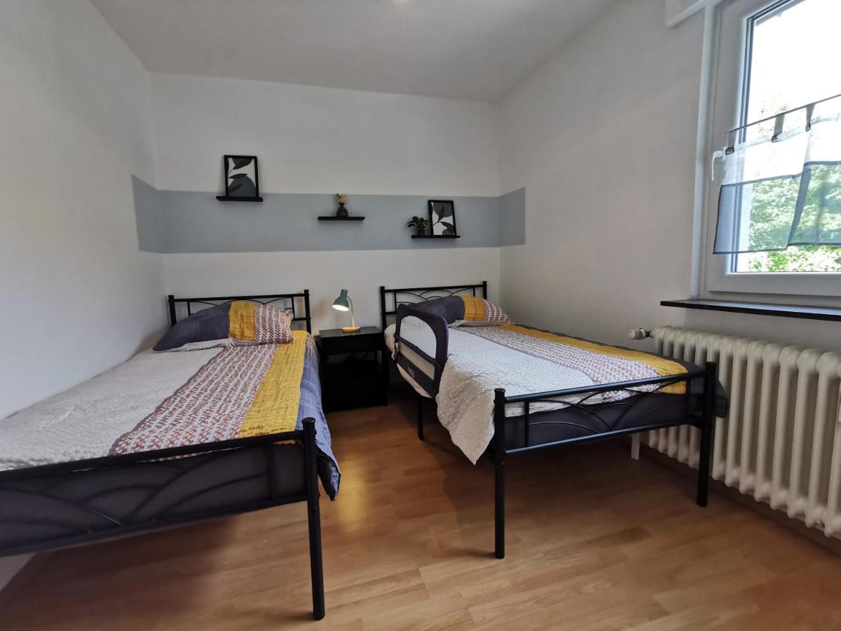 Apartament 3 Zimmer-apartment Mit Terrasse